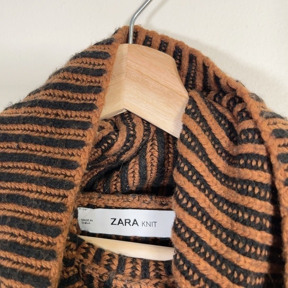 Zara Striped Earth Tone Turtle Neck Wool  Blend Sweater.  Beautiful chunky knit - Picture 10 of 14
